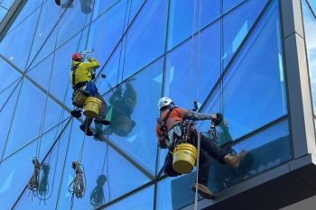 rope access window cleaning services